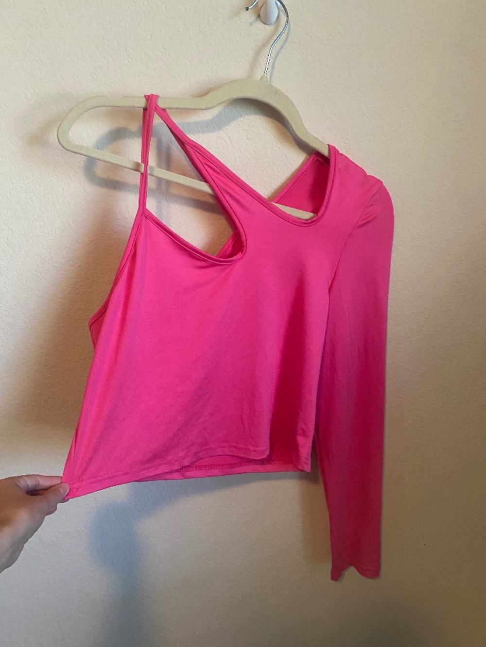 Women's SHEIN Pink One Shoulder Cut Out Crop Top